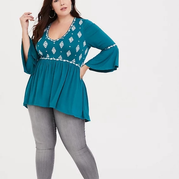 Torrid super soft embroidered baby doll bell sleeve high low size 3 aqua - Picture 1 of 8